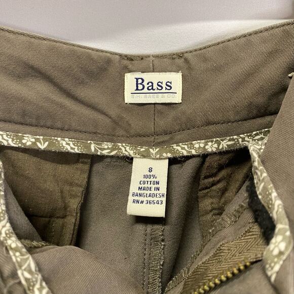 G.H. Bass Woman's Shorts hide front pocket 5 inch inseam - Picture 8 of 8